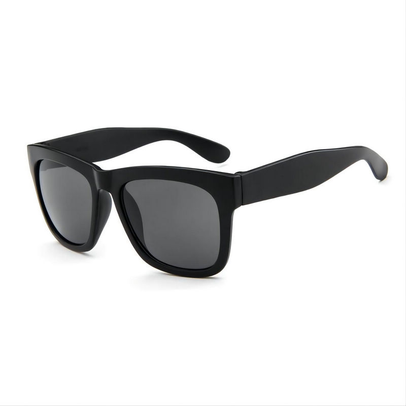 Retro Square Fashion Sunglasses Matte Black Plastic Frame Gray Lens