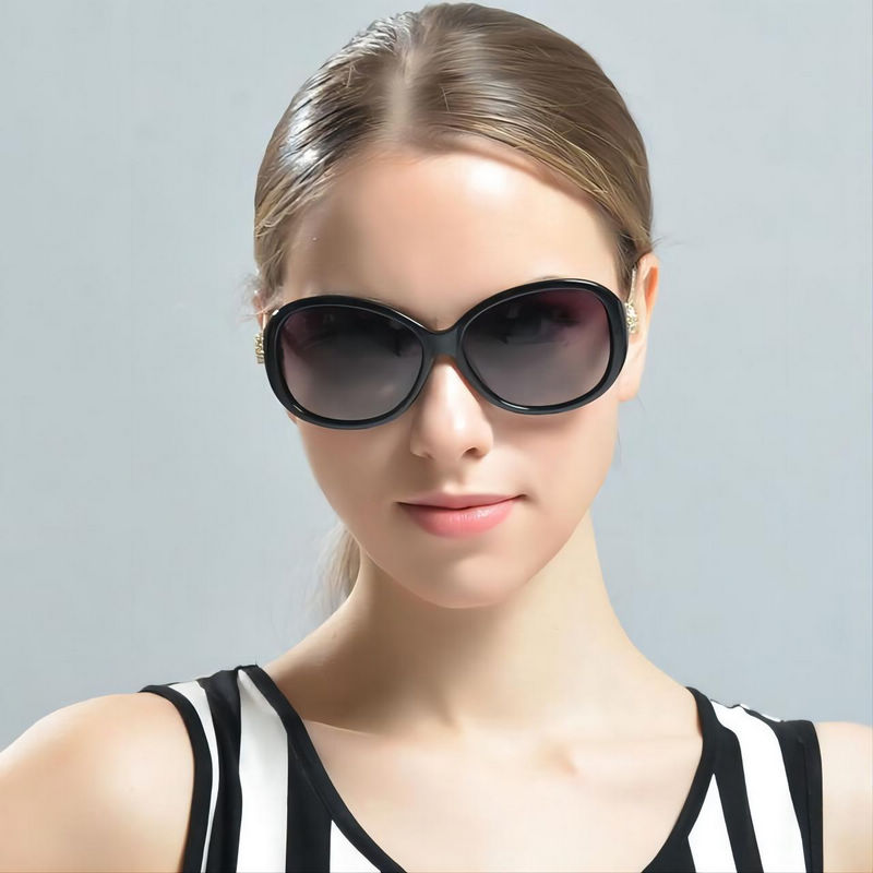 Gold-Tone Leopard Head Polarized Sunglasses Acetate Frame Model Show