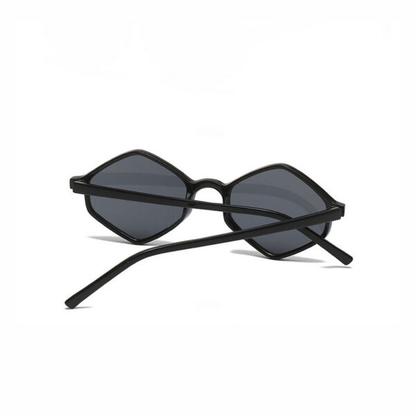 Small Rhombus-Shaped Geometric Sunglasses Black/Grey