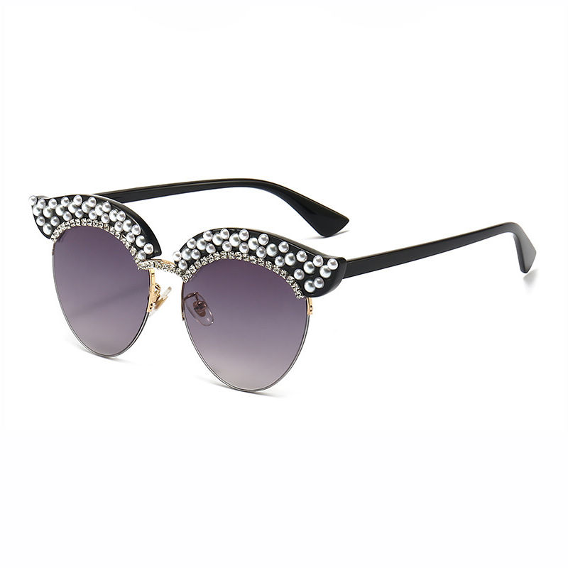 Pearl-Studded Cat-Eye Gradient Sunglasses Black Frame Gradient Grey Lens