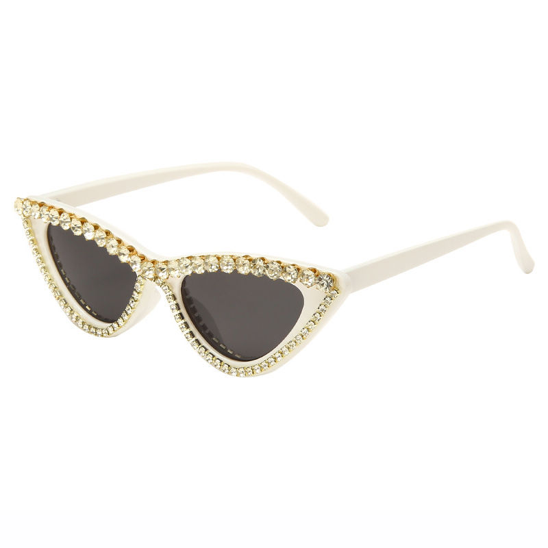 Rhinestone-Rimmed Triangle Cat-Eye Frame Sunglasses White Frame Grey Lens