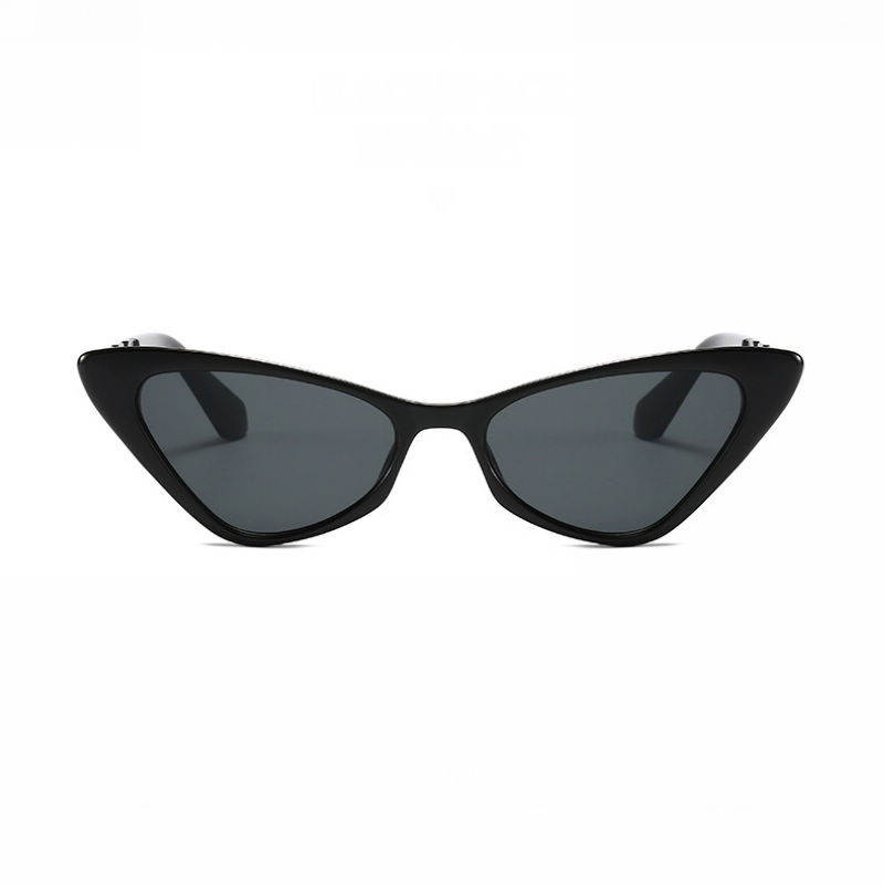 Small Triangle Cat-Eye Chain Link Temple Sunglasses Black Frame Grey Lens